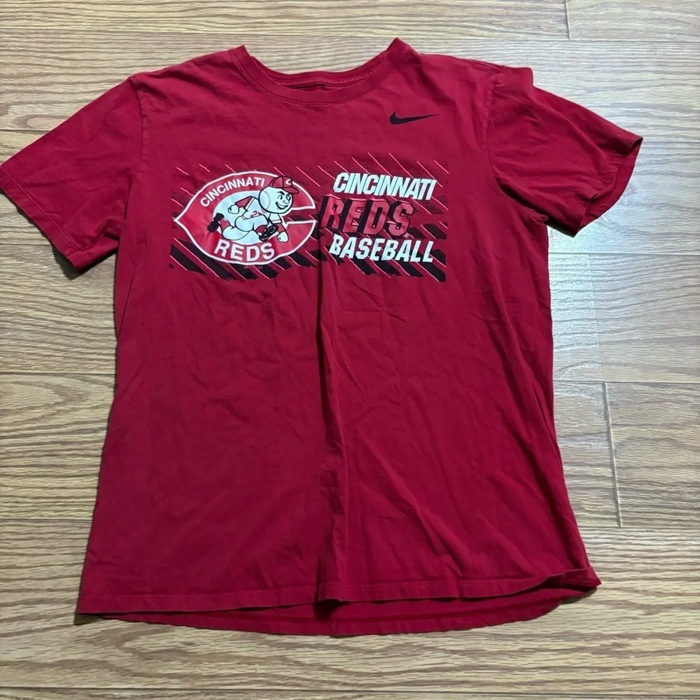 Cincinnati Reds Shirt Medium
